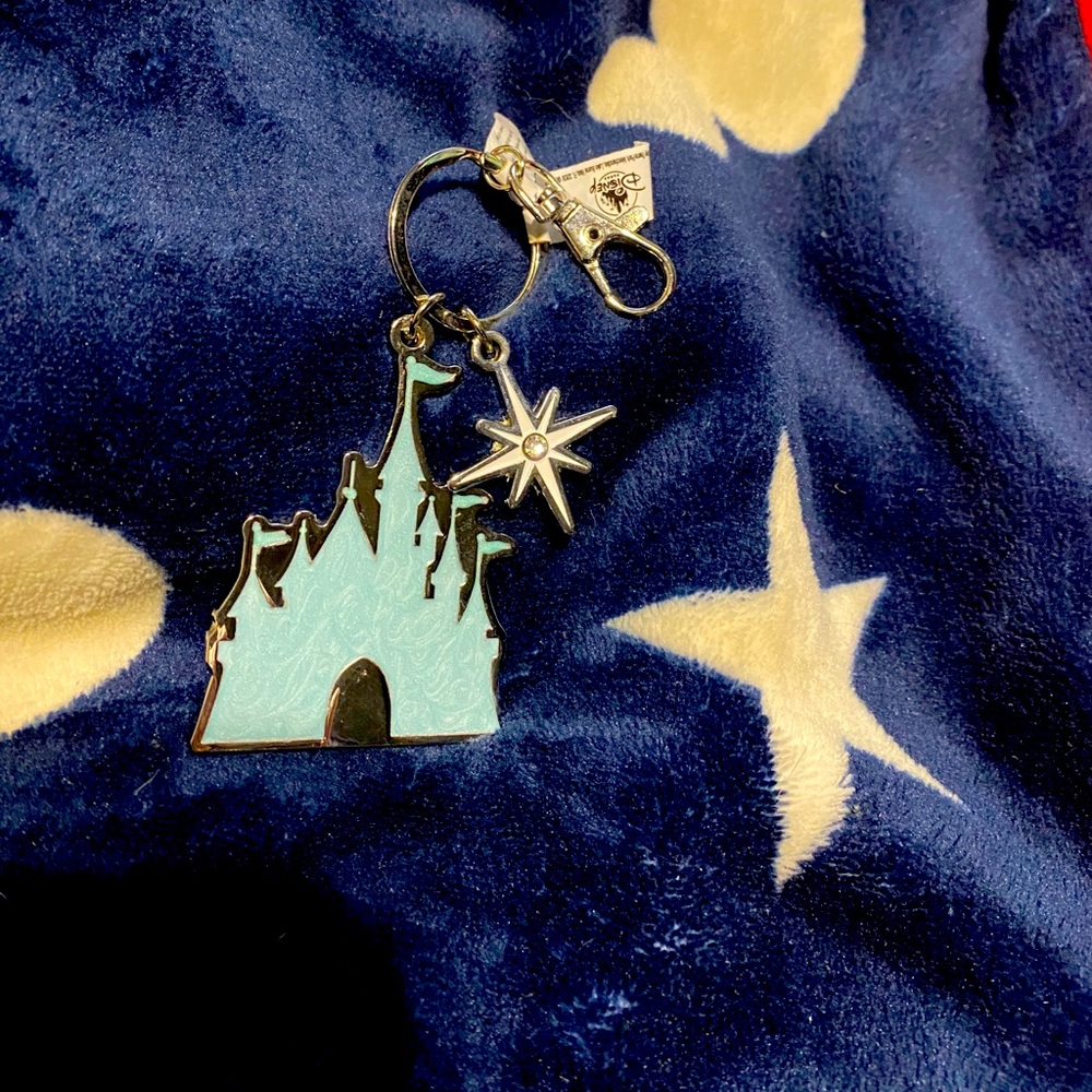 Cinderella castle key chain with Star accent